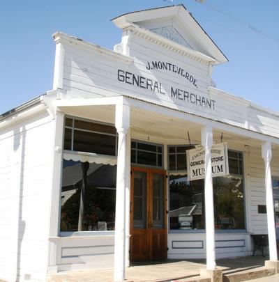 Monteverde Store
